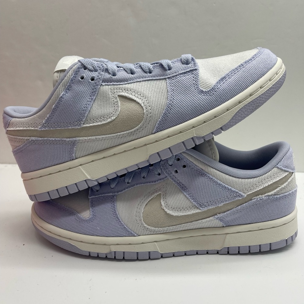 Nike WMNS Light Purple W NIKE DUNK LOW
GHOST/SUMMIT WHITE HF1985 001 Sneakers - Picture 14 of 16